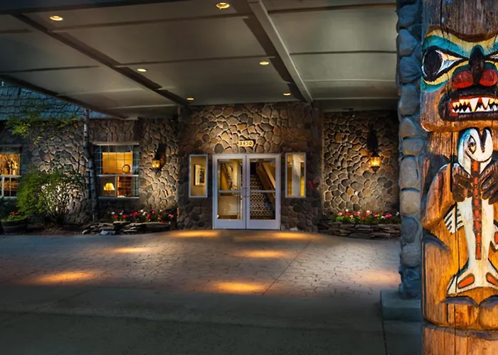 Coast Inn At Lake Hood
