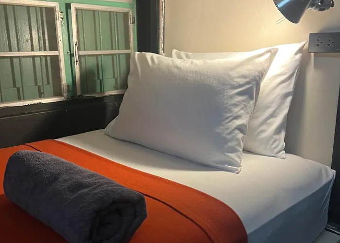 2street Hostel