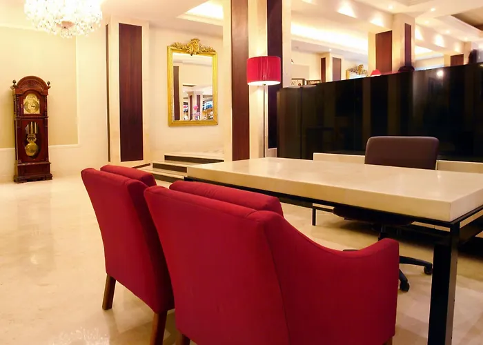 Luxury hotel only: Emporio Reforma