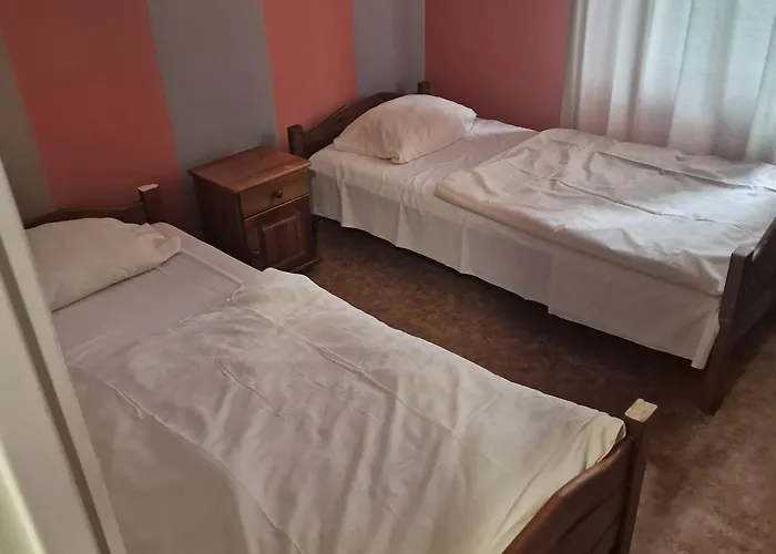 Hostel J17