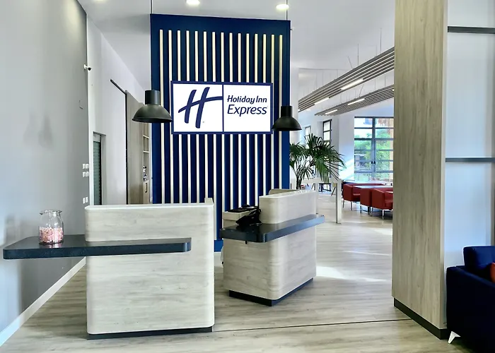 3 sterren hotel: Holiday Inn Express Ciudad De Las Ciencias By Ihg