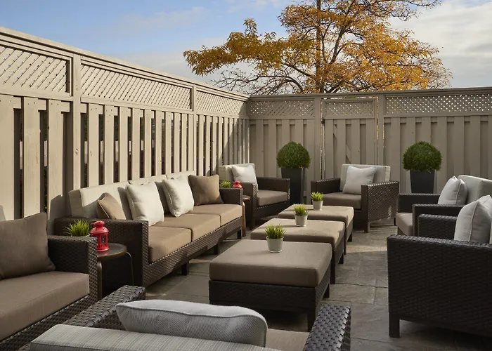 Self catering: Courtyard By Marriott Toronto Airport