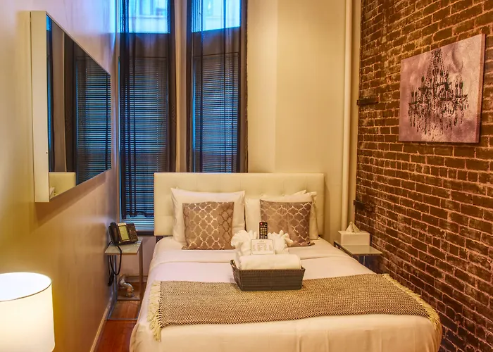 Cheap hotels Chelsea (Adults Only)