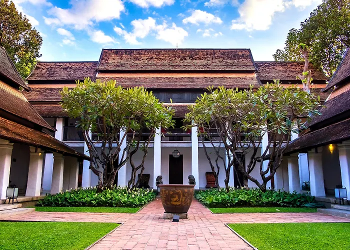 Romantic hotel: Rachamankha Hotel