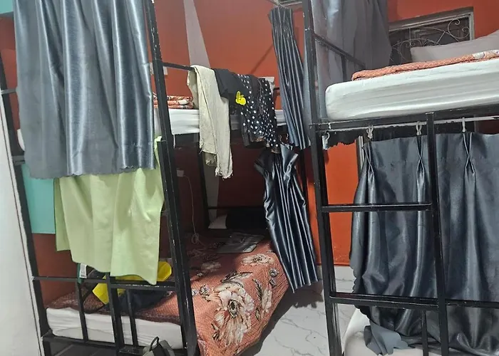 Lpq Hostel