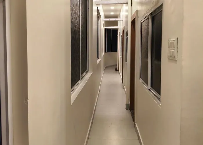 Hotel Gokul
