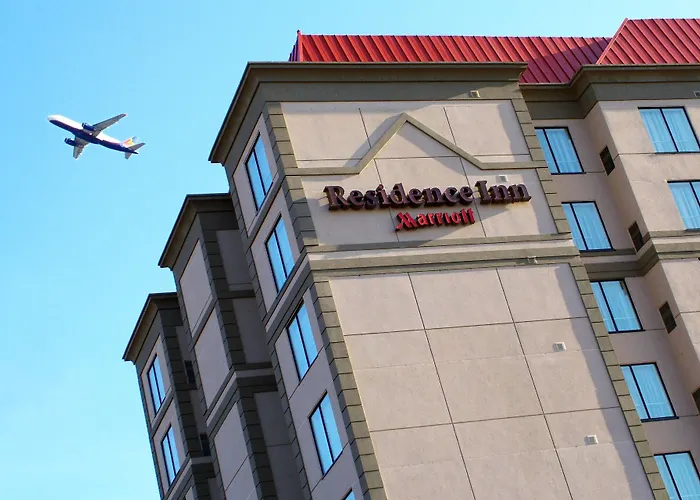 Beach Hotels Residence Inn By Marriott Toronto Airport