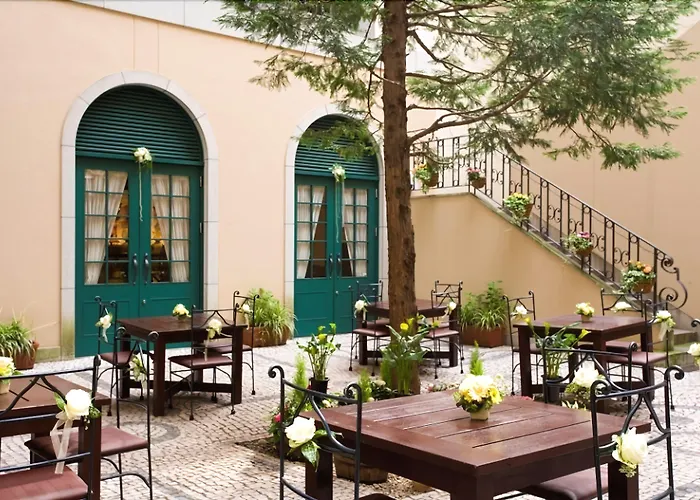 Luxury hotel only: Hotel Monterey Nagasaki