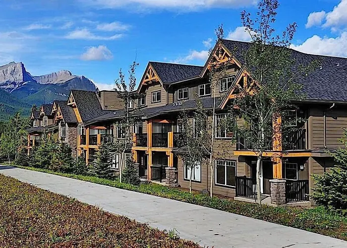 Hotel: Copperstone Resort By Clique