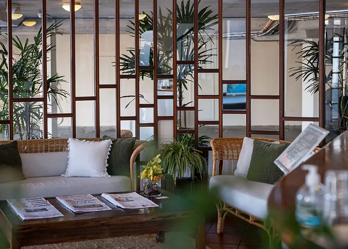 4 star hotel: Beach Hotel Resort