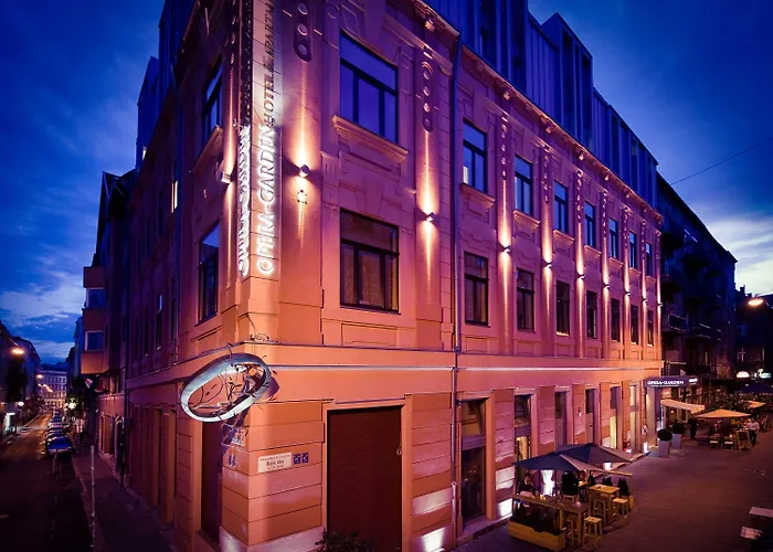 5 star hotels Opera Garden & Apartments