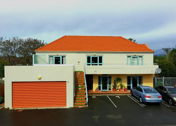 Papanui Court