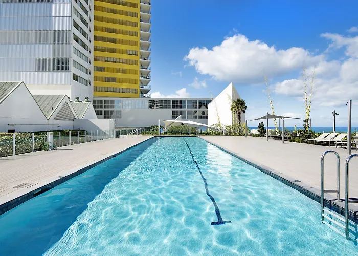 Beach Hotels Ultiqa Air On Broadbeach