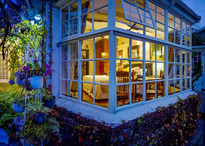 Hotels with tennis Forest Hall Guest House
