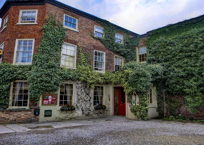 Golf hotel: York Pavilion Hotel, BW Signature Collection