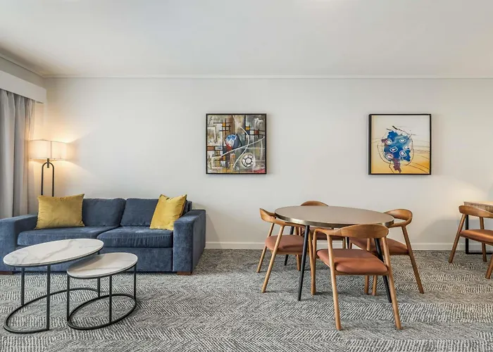 My Aparthotels Adina Apartment Perth Barrack Plaza