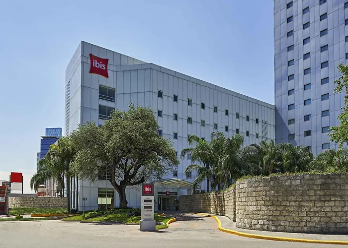  Ibis Monterrey Valle