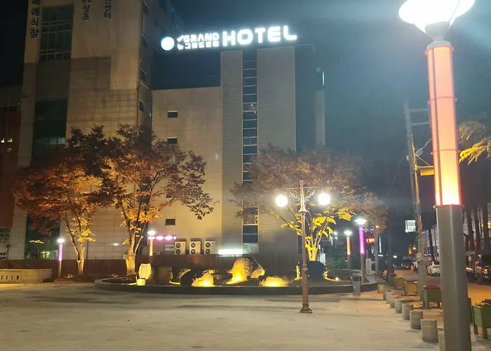 New Grand Hotel