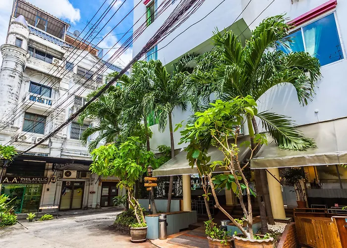 New Road Guest House