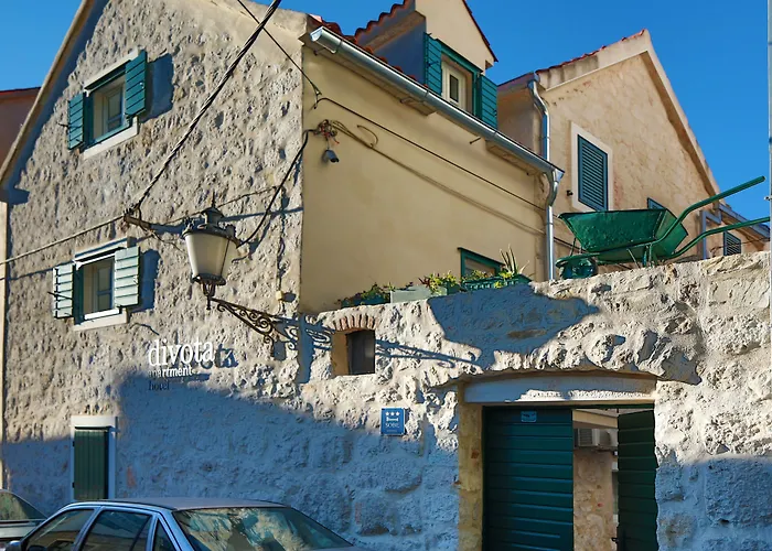 In Luxury hotels Divota Apartment