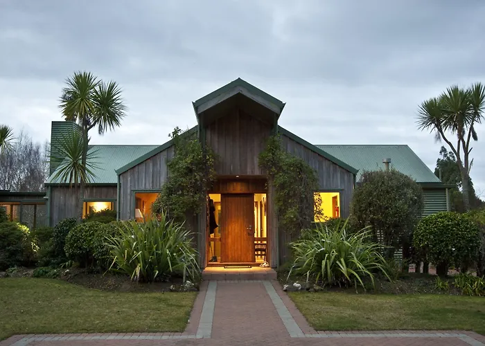 Vacation homes Whakaipo