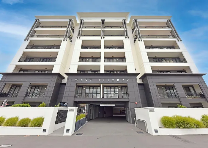 4 star hotel: West Fitzroy Apartments
