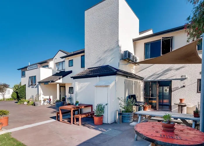 Hotels Close to Airport Parkside Lodge