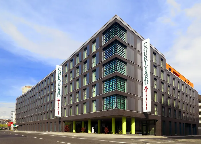 Courtyard By Marriott