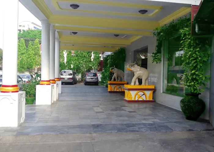 Royal White Elephant Hotel