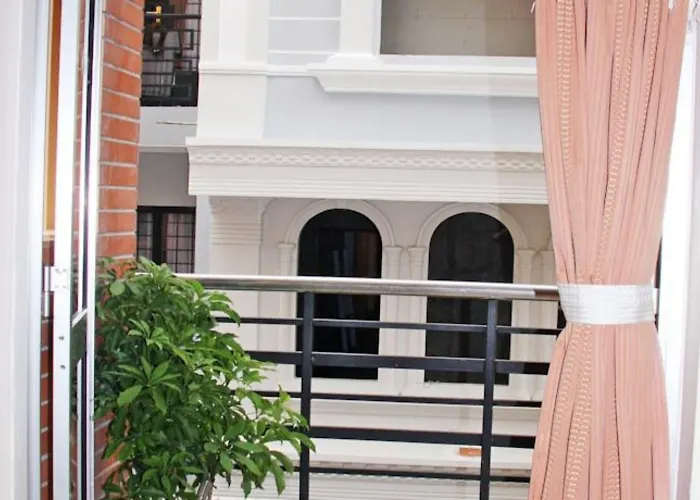 Resort: Kim Hotel