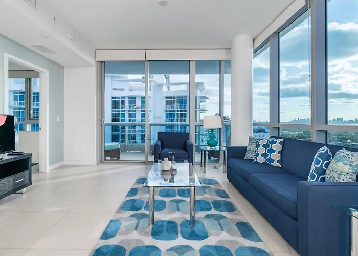 Beach hotel: Churchill Suites Monte Carlo Miami Beach