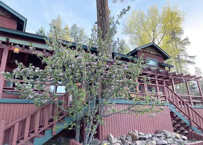Ith Big Bear Lake Hostel & Lodge