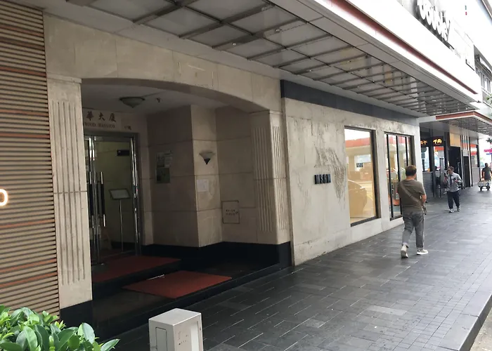 Seasons - Causeway Bay
