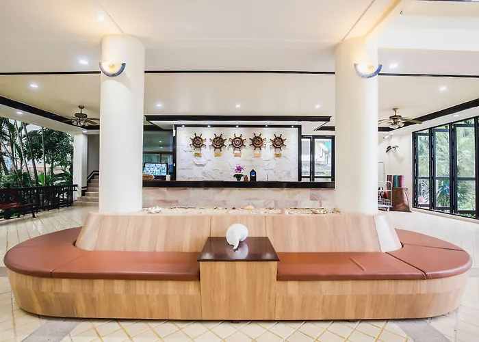 Beach Hotels Karon Whale Resort