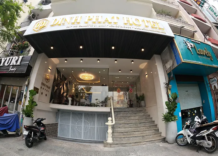 Hotels Close to Airport Dinh Phat