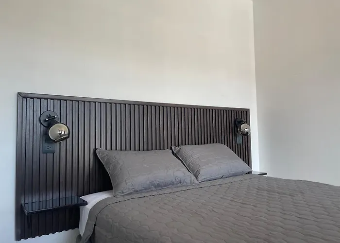 Trebol House Hostel