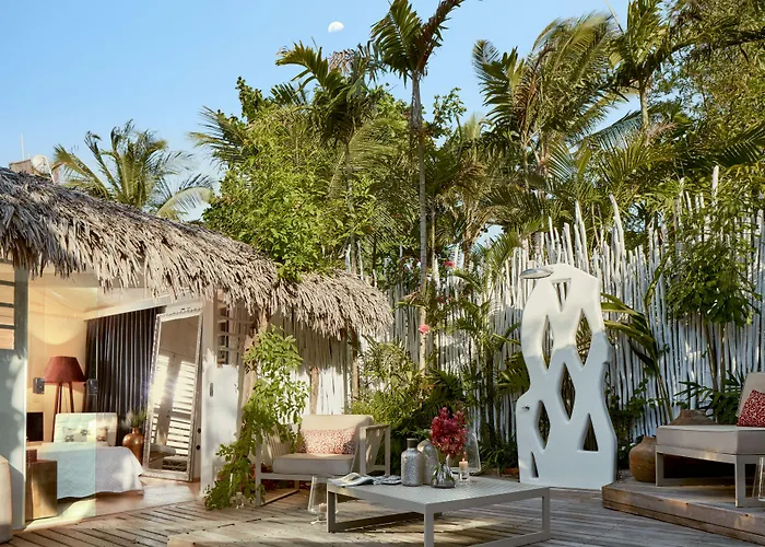 Luxury hotel only: The Chili Beach Private Resort