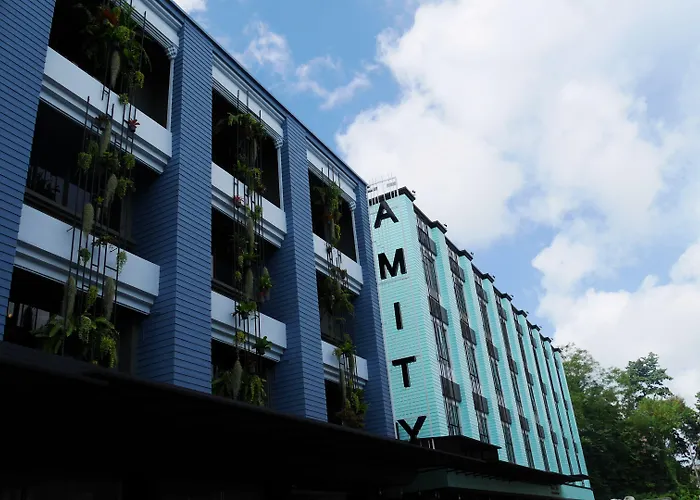Amity Poshtel