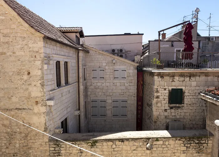 Villa: Gothic Palace Heritage