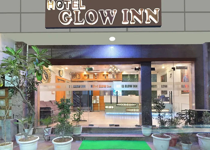 Glow Inn Paharganj-3 Mins Walk From Railway Station