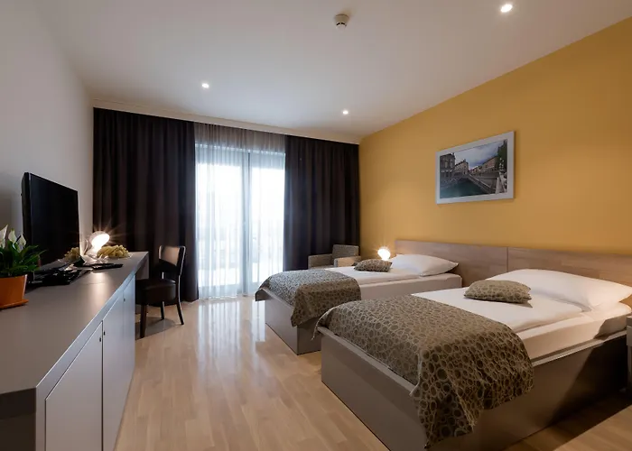 Family resorts Florjanckov Hram