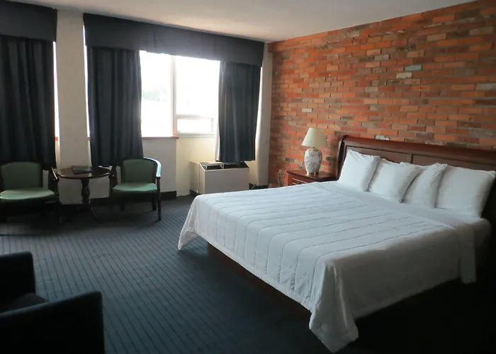 Cheap hotels 89 Yorkville