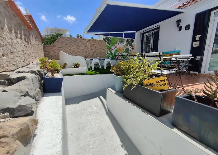 Endless Summer House (Adults Only)