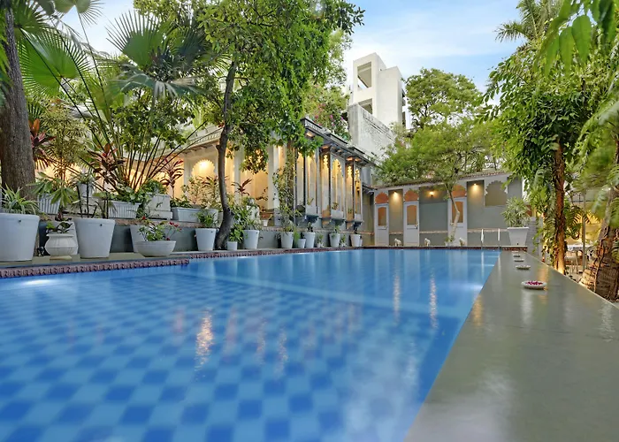 Cheap hotel: Hotel Raj Palace Udaipur