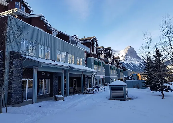 Luxury hotel only: Sunset Resorts Canmore And Spa
