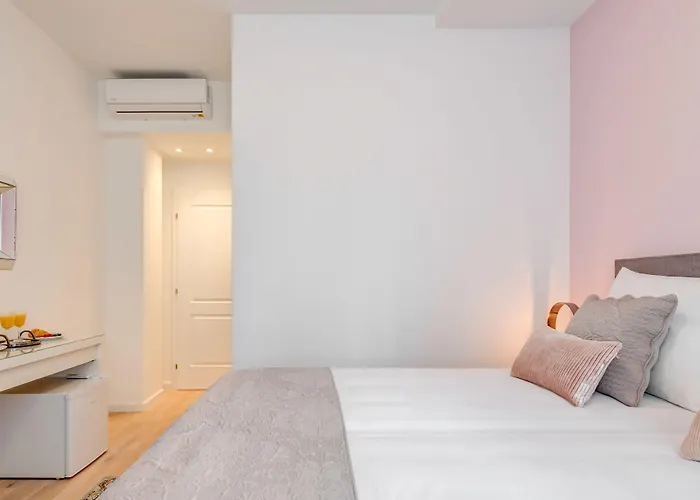 Capital Apartments And Rooms
