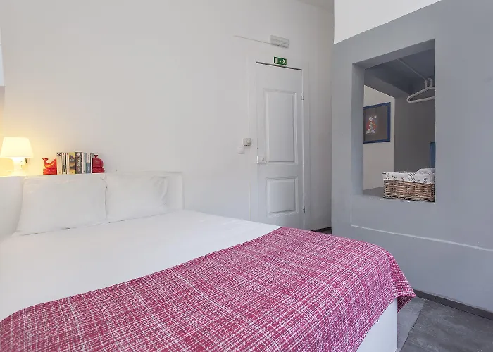 5 Sins Chiado Hostel