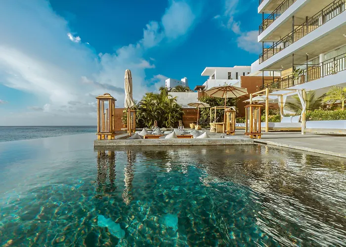 Hotel B Unique (Adults Only)