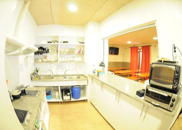 Be Zaragoza Hostel