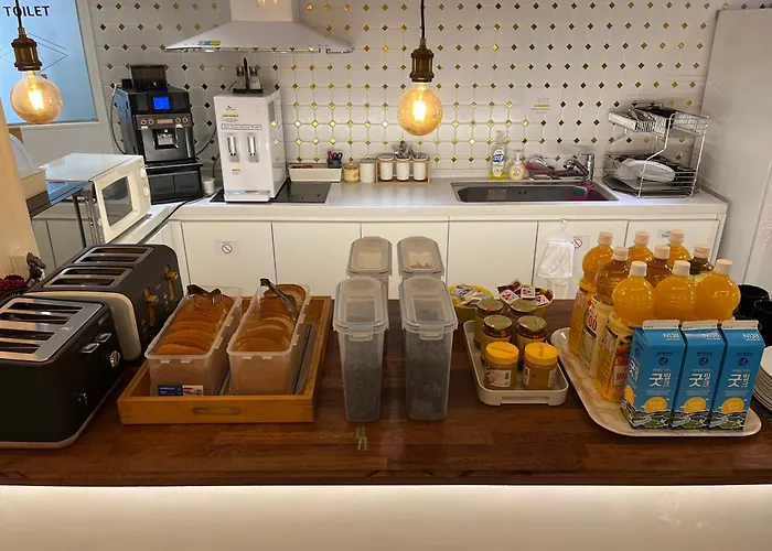 Oyo Hostel Myeongdong 2